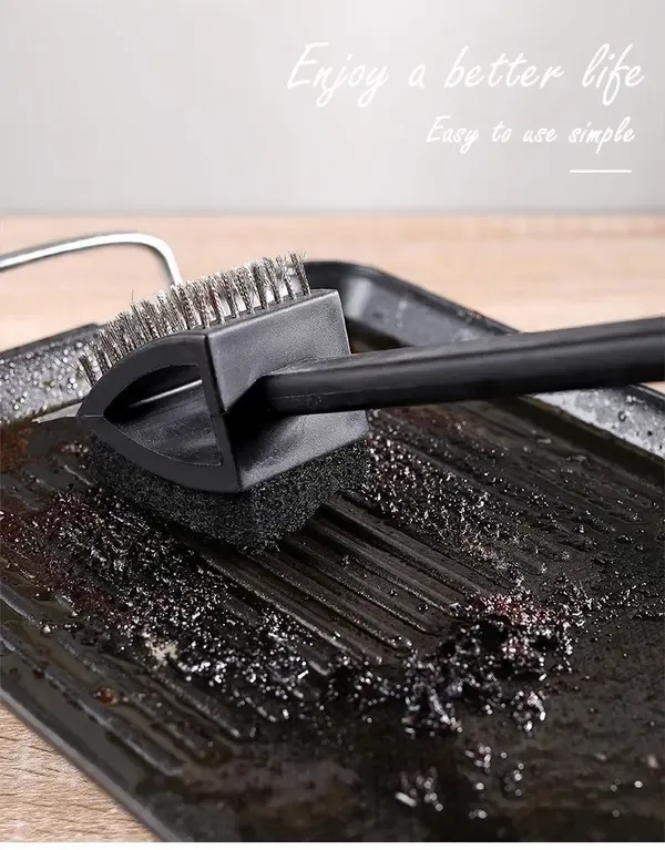 3-in-1 BBQ Grill Cleaning Brush with Scraper, Scrub Pad and Brass Bristles for Grills and Griddles, Black, 38 cm — image 3