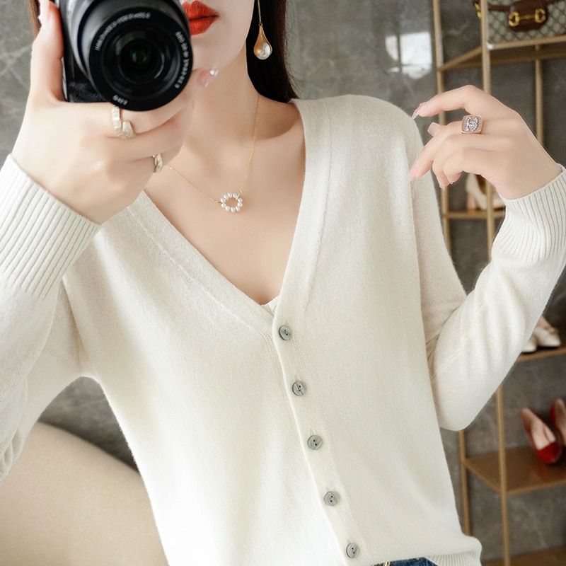 Women V Neck Knitted Cardigan Long Sleeve Sweater Avocado green M Size: M; Height (cm): 160-165; Weight (kg): 50-55; Bust (cm): 86-90; Waist (cm): 70-74 โ image 5