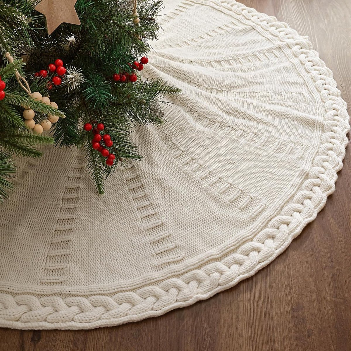 48-inch Christmas tree skirt - Braided cable knit tree skirt - for a 7.5-foot tree - Cream white tree skirt - Vintage tree skirts - Rustic farmhouse Christmas
