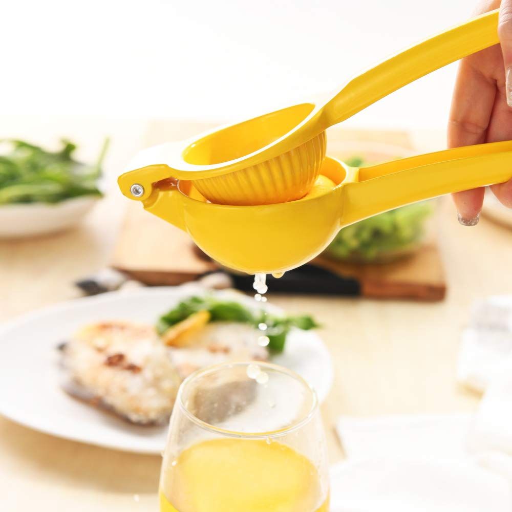Manual Juicer Citrus Lemon Squeezer, Fruit Juicer Lime Press Metal, Professional Hand Juicer Kitchen Tool(Yellow) — image 4