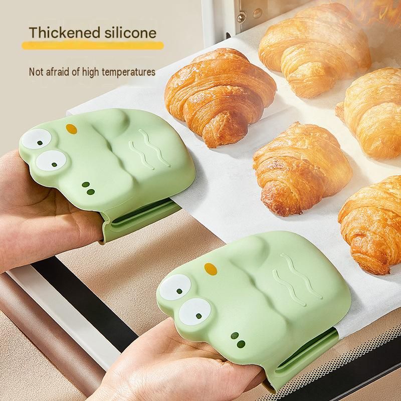 Crocodile shape Kitchen Heat Resistant Set - Adjustable Stainless Steel Plate Lifter and Silicone Oven Mitts - Non-Slip Anti-Scald Dish Grip for Steamer and — image 6