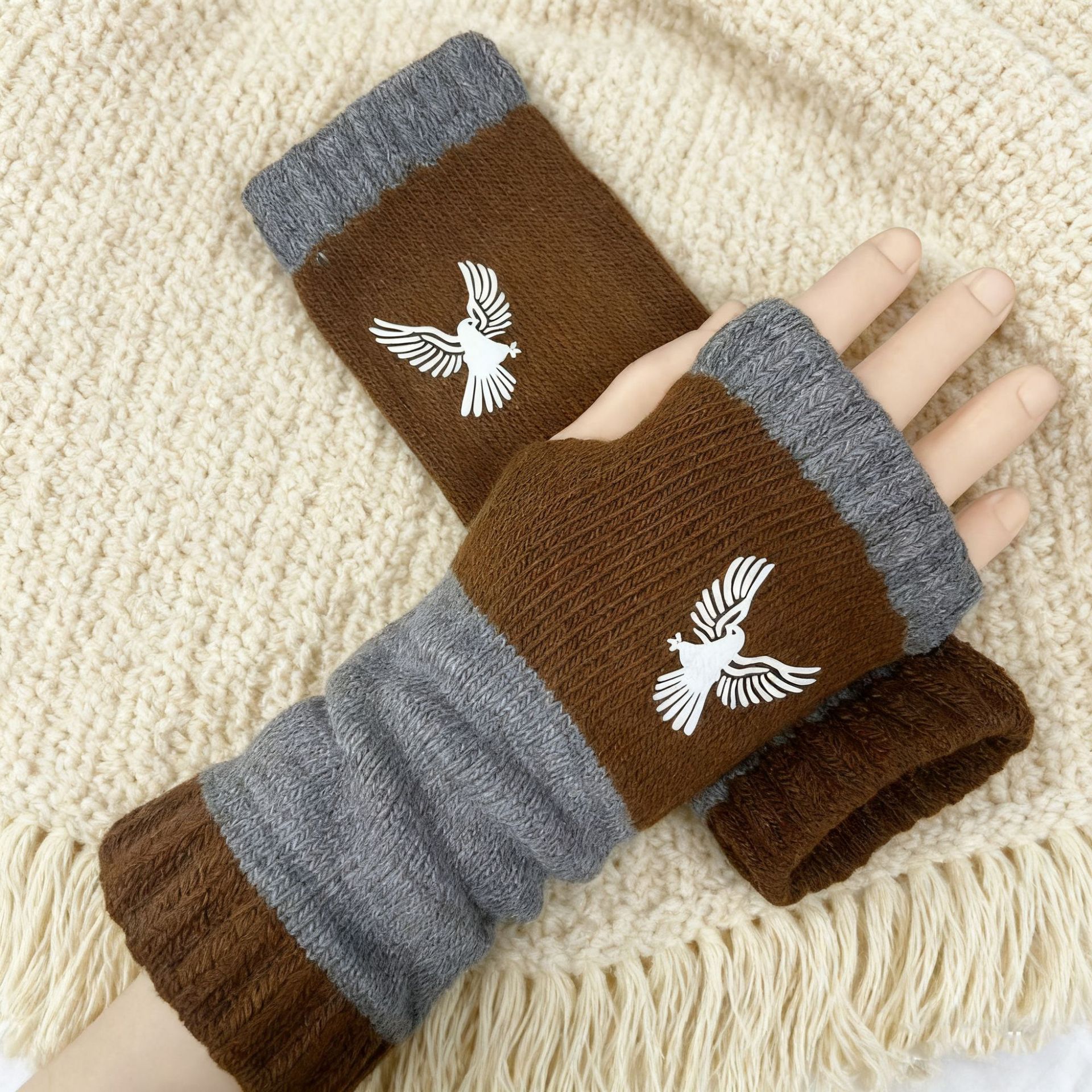 Fashion Spliced Knit Half Finger Gloves Cozy Hand Protection Work Mittens 2 Pcs Eagle Coffee Pattern Great Christmas Present