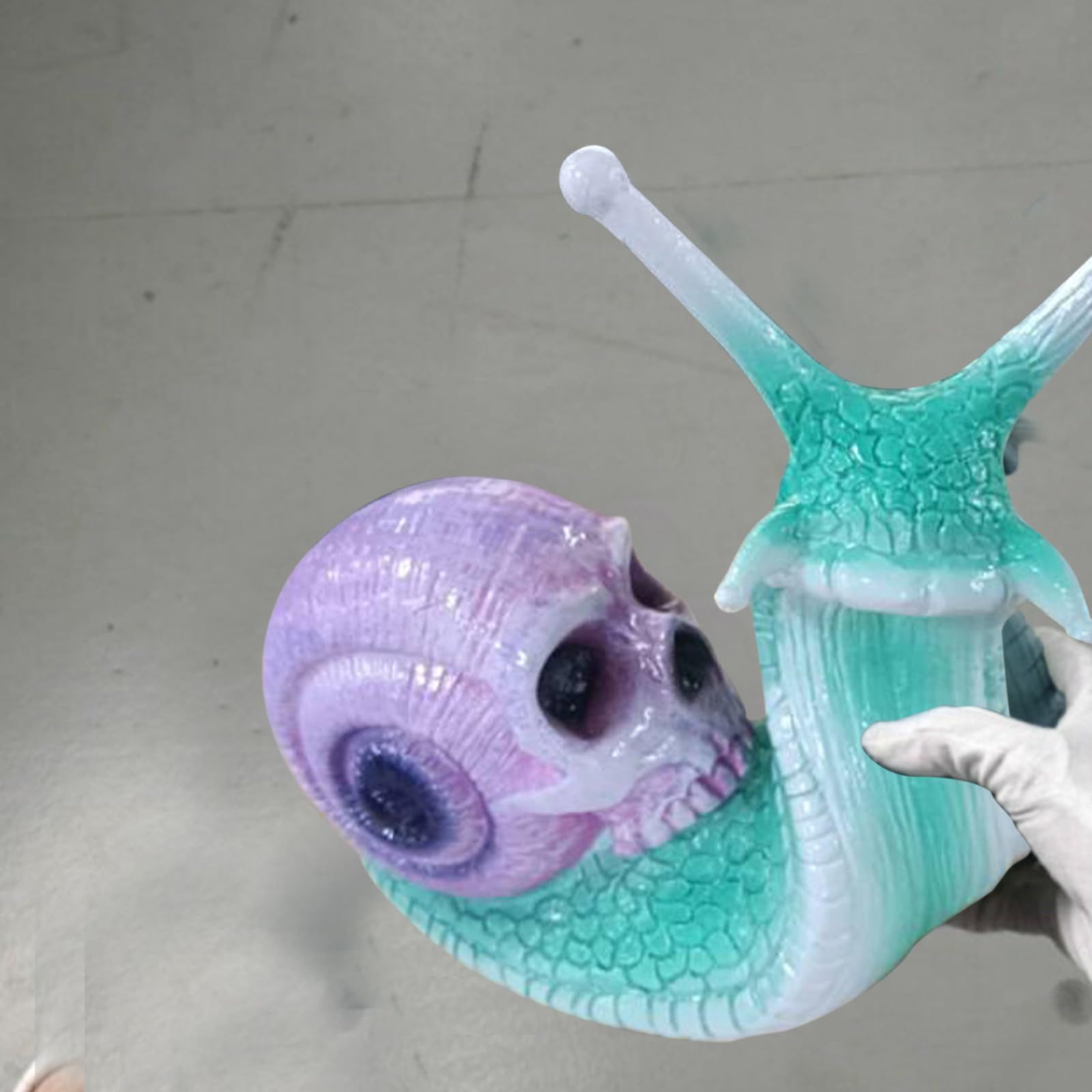 Halloween Scary Snail Sculptures,Garden Home Decoration Model Yard Lawn Figurine Outdoor Housewarming Decor — image 4