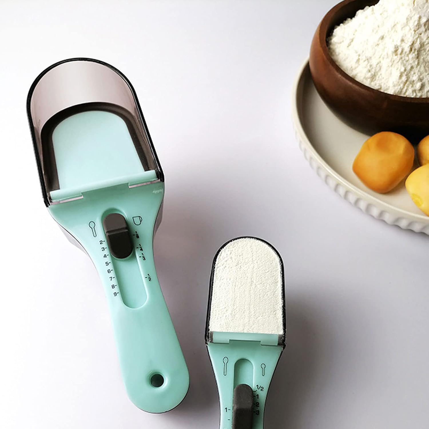 Adjustable 2-Piece Measuring Spoon Set with Scale Plastic Kitchen Tool for Coffee Milk Mask Powder Measurement — image 5