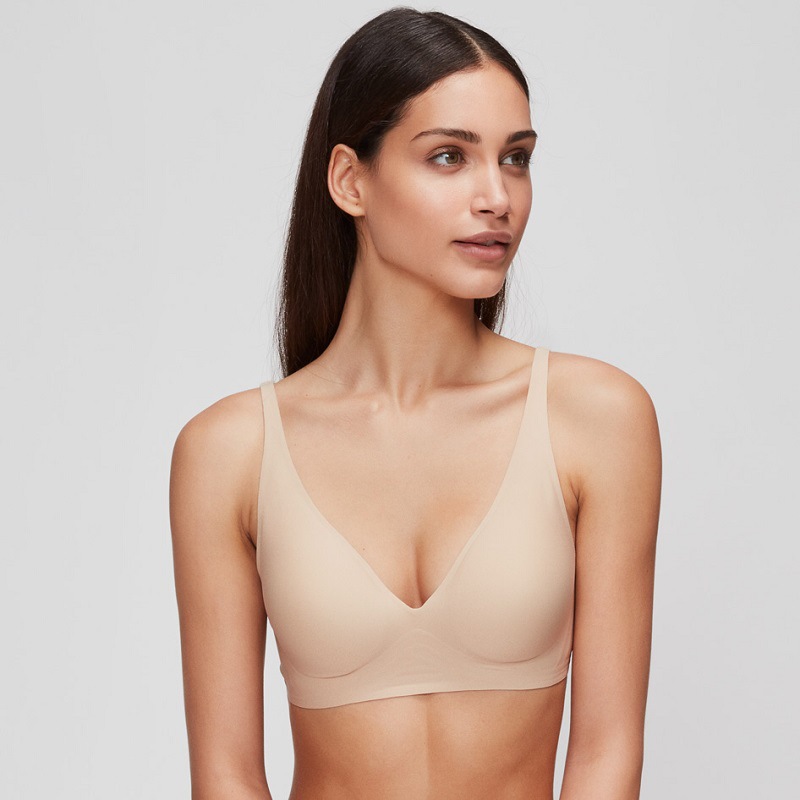 Light skin tone Women's Seamless Wireless Comfort Bra - Flexible Gel Support Deep V T-Shirt Bra(Size: M) โ image 2