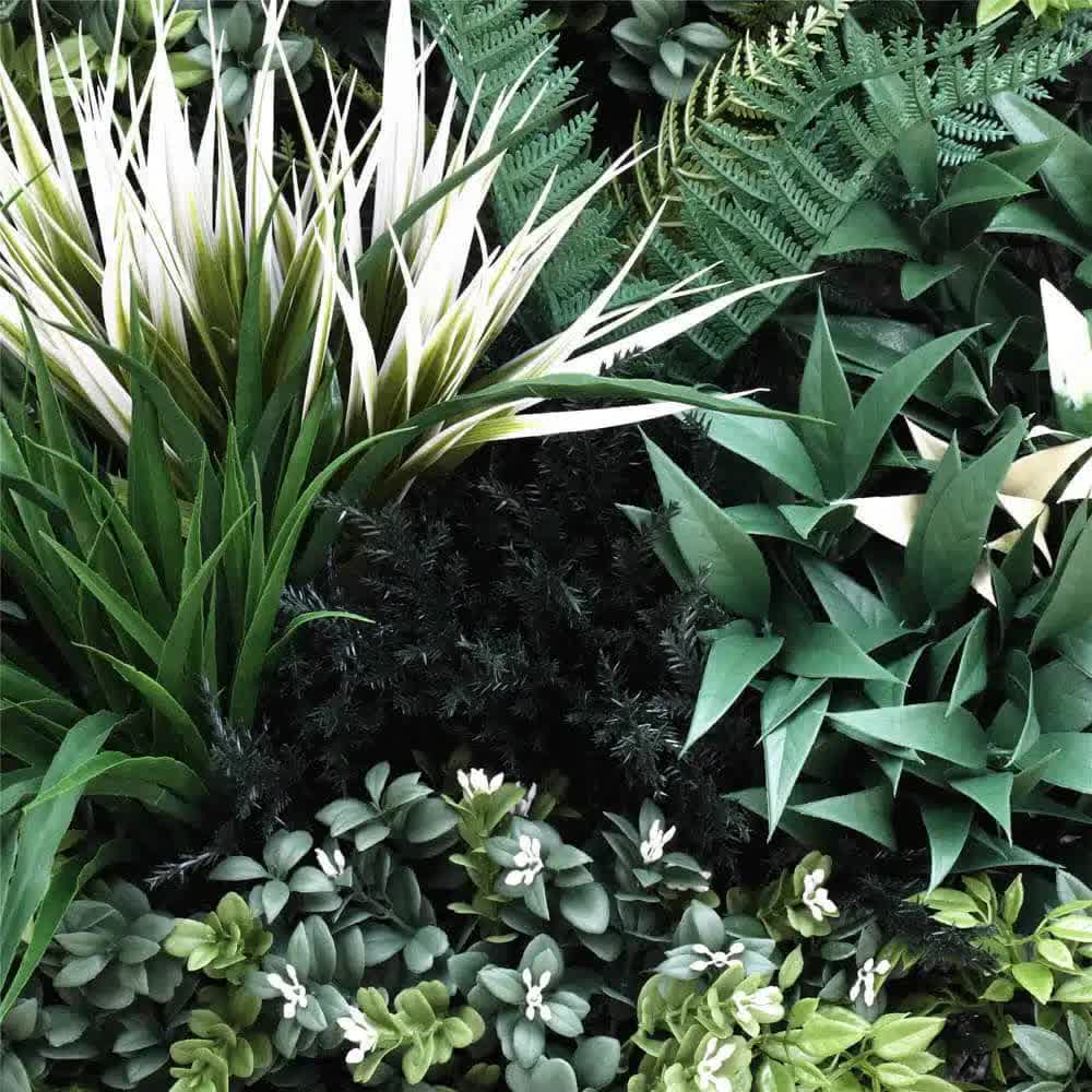 Bespoke Vertical Garden Green Wall UV Resistant 45cm x 45cm Fire Retardant — image 4
