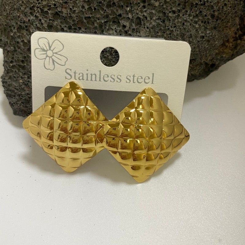 Combination A 18K Gold-Plated Stainless Steel Earring Set - 3 Pairs Minimalist Geometric Studs for Women with Gift Box Packaging — image 4