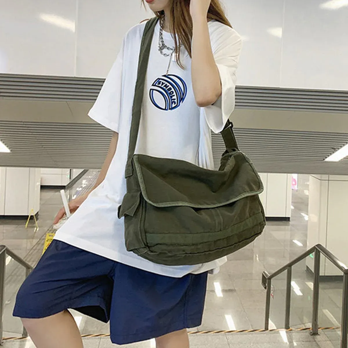 Green Messenger Shoulder Bag for Men Women Casual Work Travel and Daily Use — image 5