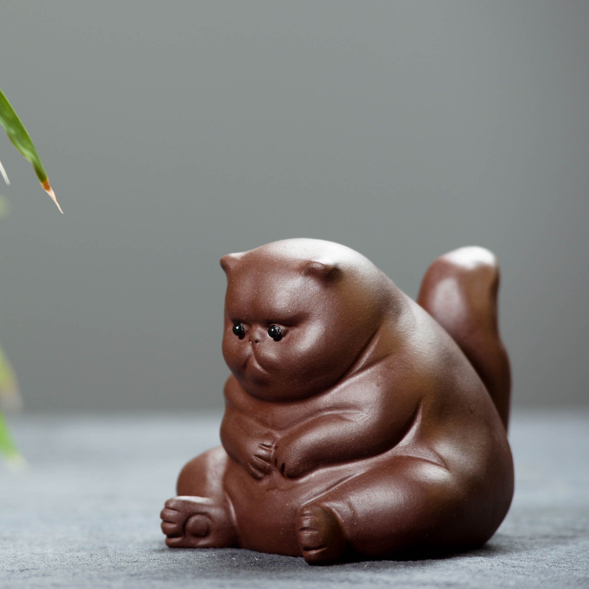 Angry Cat Tea Pet Angry Unhappy Cat Bat Figurine Decoration For Tea Table Desk Tearoom Decoration — image 5