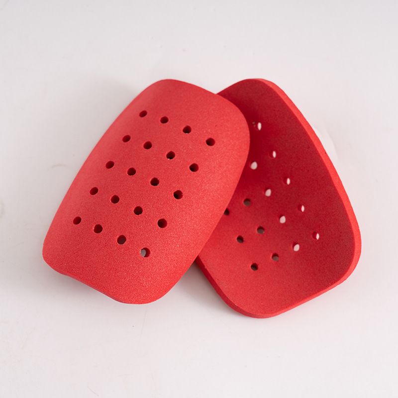 Universal Football Shin Guard Sports Leg Protector Pad Breathable Soccer Leg Shin Guards Footballs Training Equipment - Red S