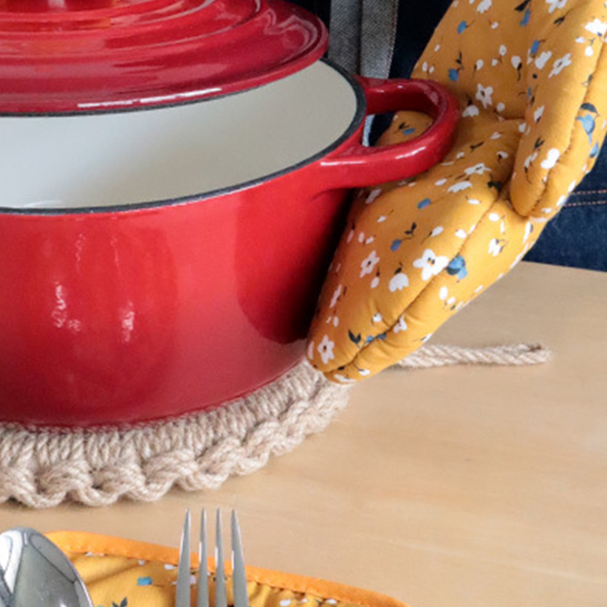 4 Pack Oven Mitts and Pot Holders Set, Heat Resistant Fabric Bake Pot Holders Gloves, Yellow Floral โ image 3