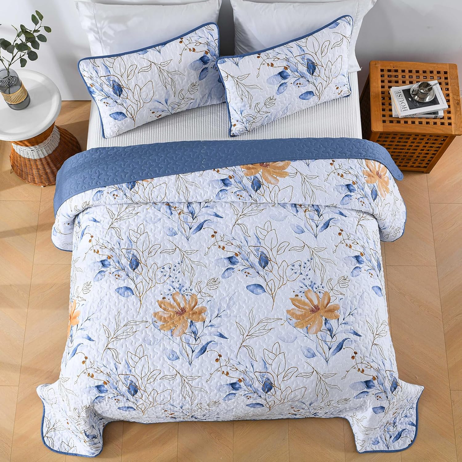 Quietude Quilted coverlet and pillowcovers set: Perfect for Relaxation - Queen size — image 6