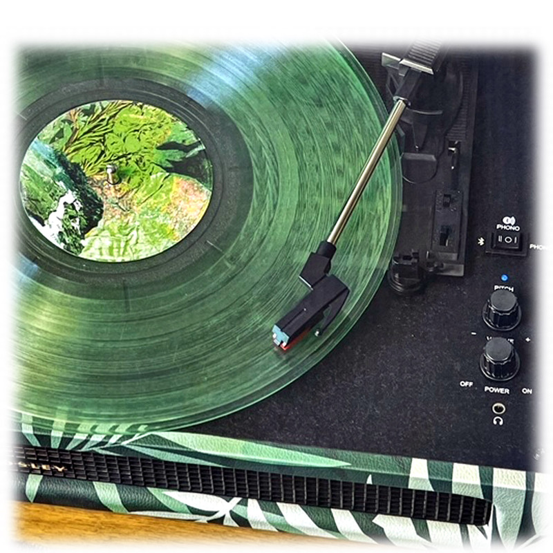 Crosley Voyager Turntable Record Player 3 Speed Bluetooth Tropical Fern Green — image 6