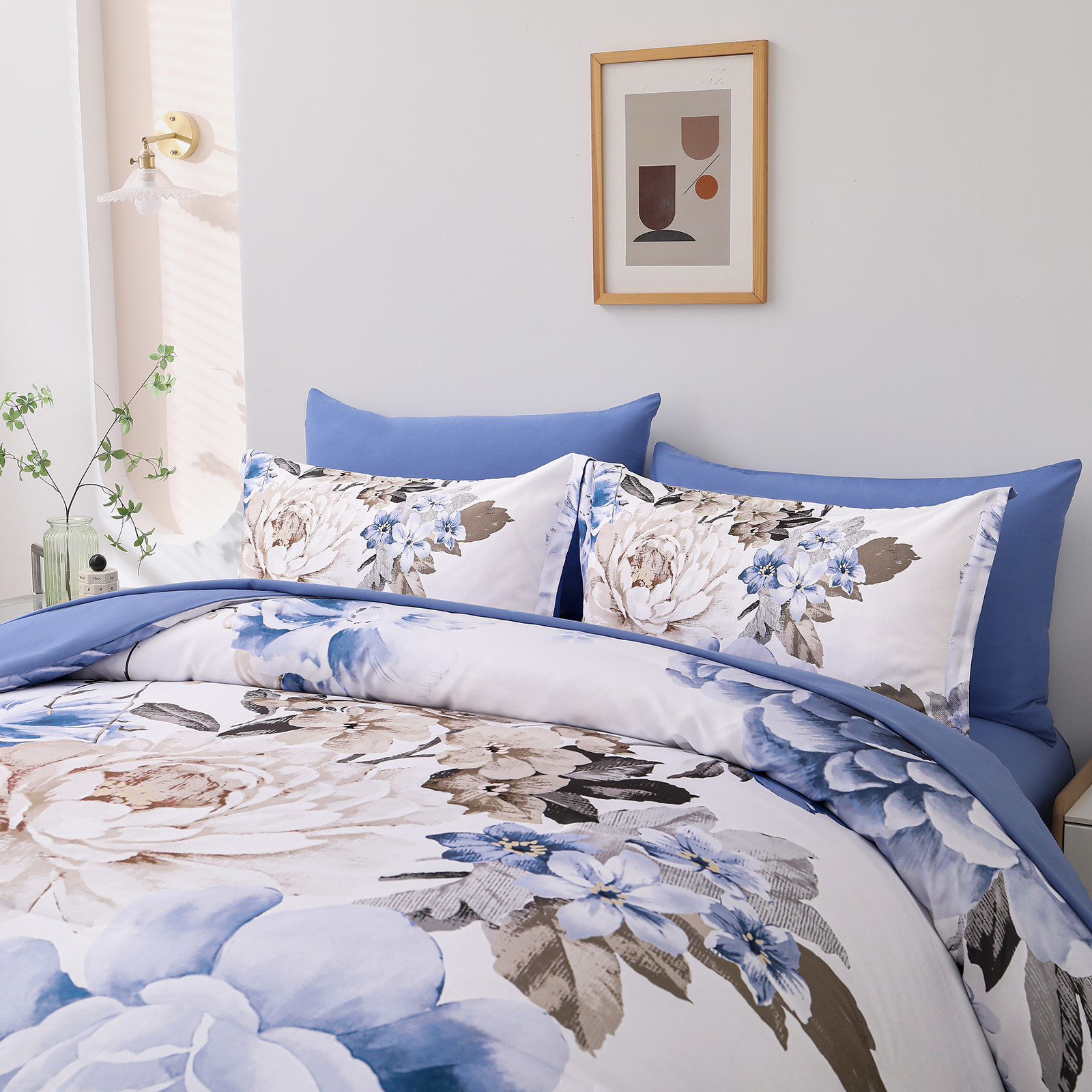 Plush Floral Comforter Set, King Size, Winter Quilted Bedding with Pillowcases โ image 2
