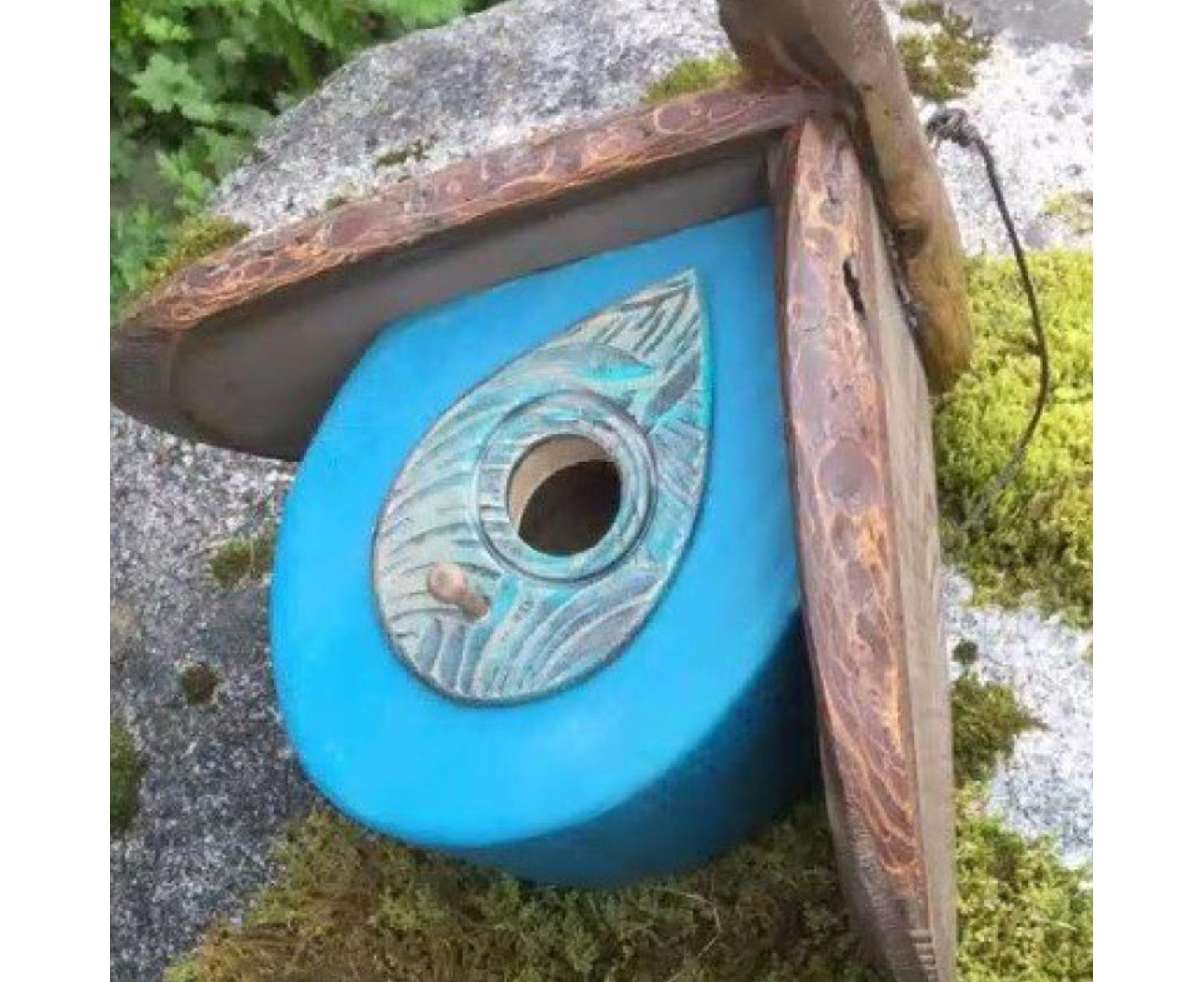 Creative Leaf Shape Bird House Beautiful Bright-colored Wood Bird Nest for Garden-Blue — image 2