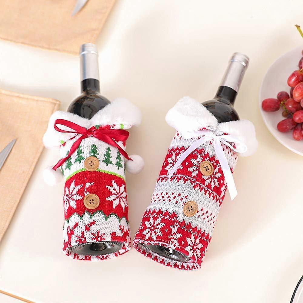 Wrap the knitted wine bottle sleeves with a faux fur collar for Christmas decorations โ image 3