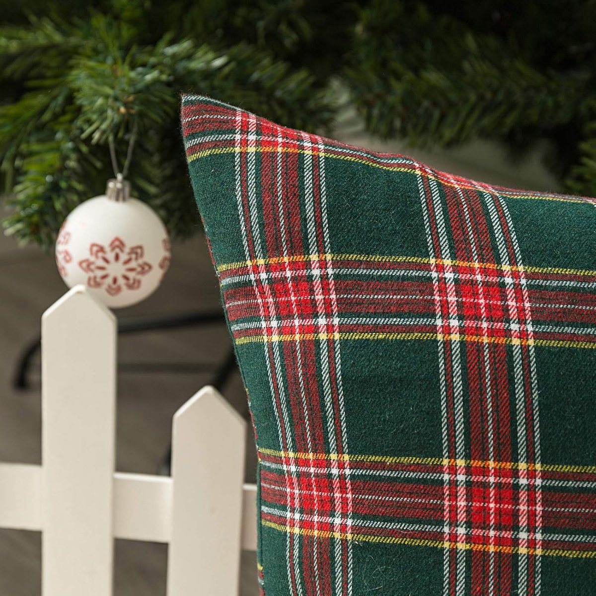 Pillowcase - Set of 2 - 40 x 40 cm cushion cover - indoor Christmas decoration - Christmas ornament - Christmas Pillowcase - Christmas Tartan Cushion Cover โ image 4