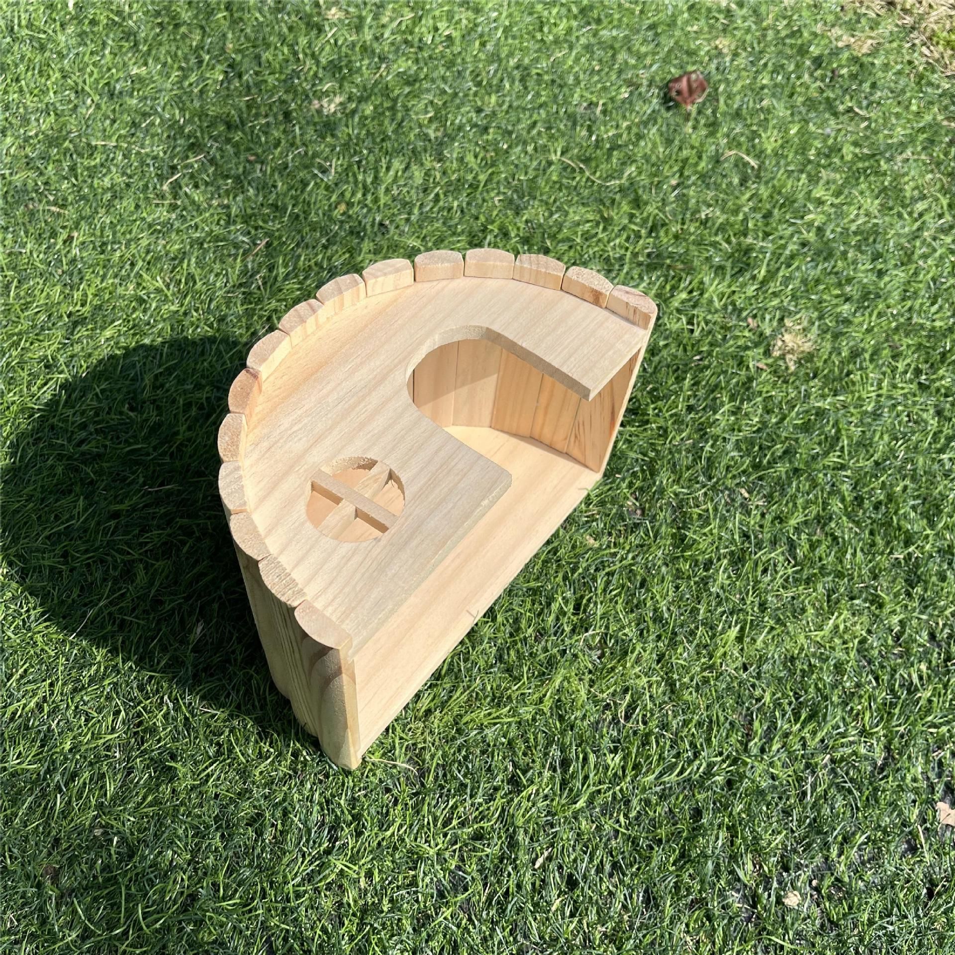 Wooden Hamster House, Arched Hideout Small Animal Hideout Hamsters Nesting Habitat for Gerbils Chinchillas Guinea Pigs Small Animals(18*12.8*10.5cm) — image 4