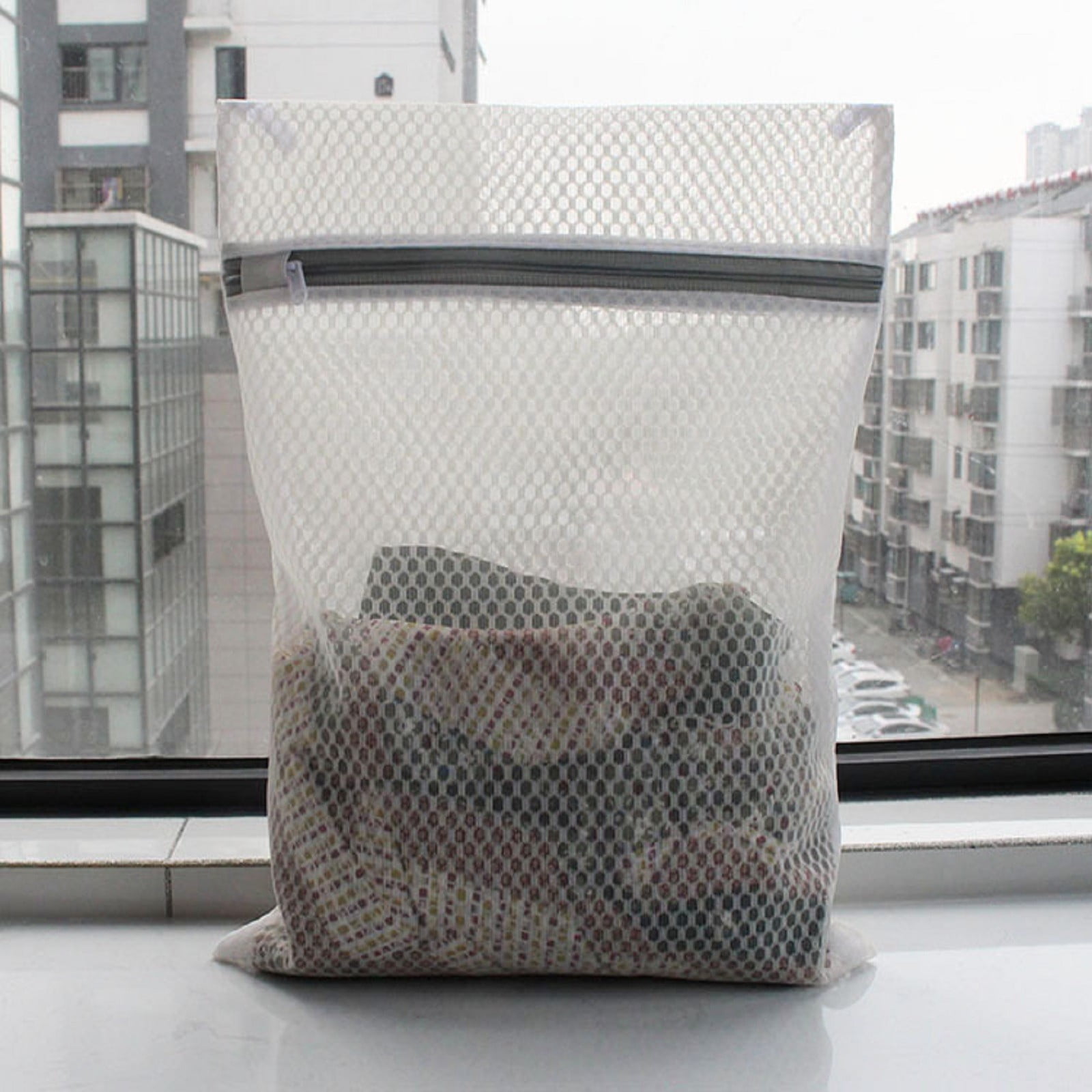 1 Piece Honeycomb Delicates Laundry Bag, Zippered Mesh Wash Bag for Cotton Clothes, Sheets and Shoes, White, 30 × 25 cm — image 3