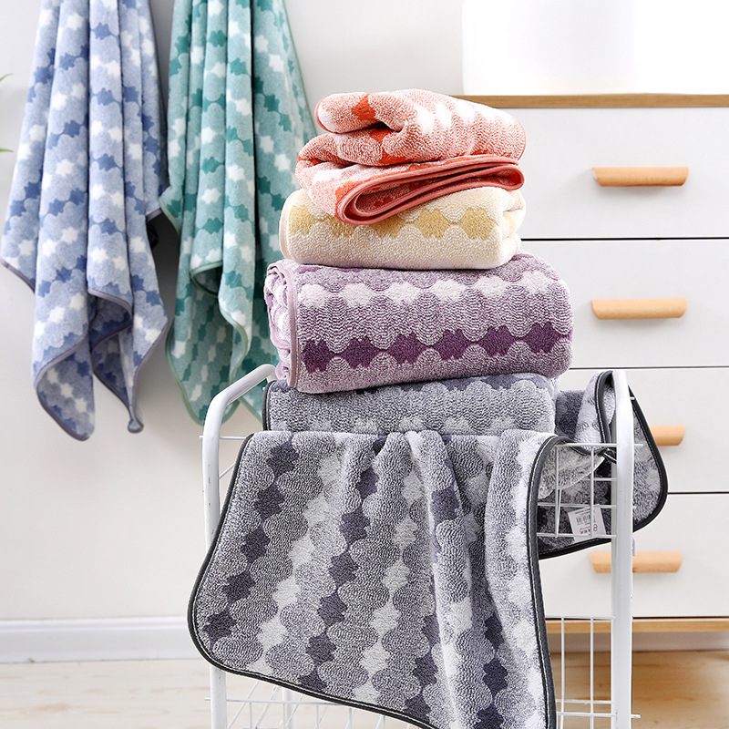 Blue Premium Coral Fleece Towel Set – 1 Bath Towel (88x170cm) + 3 Hand Towels (35x35cm) – Soft, Absorbent, and Quick-Drying — image 3