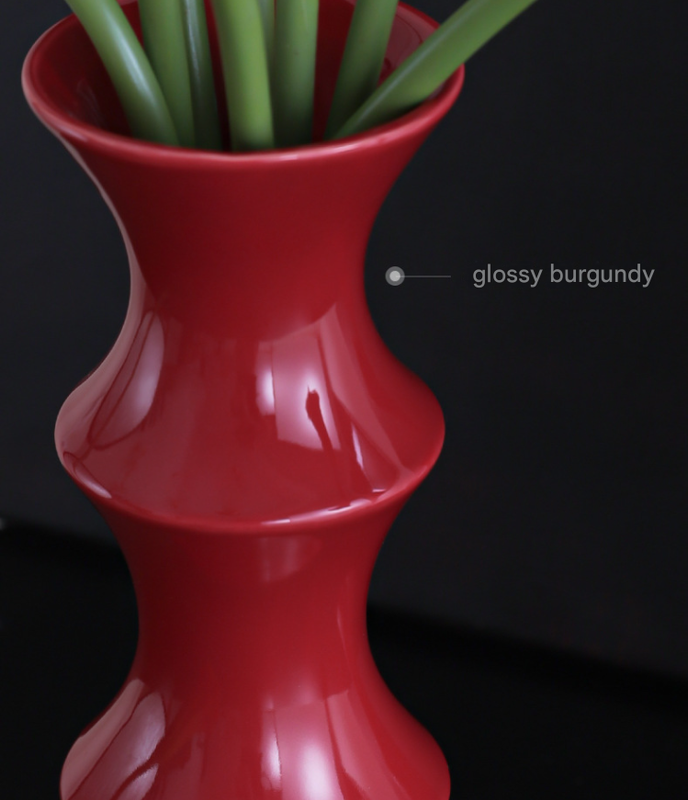 Glossy Red Ceramic Vase - Unique Bamboo-Look Design (25.5x9x7cm) โ image 3
