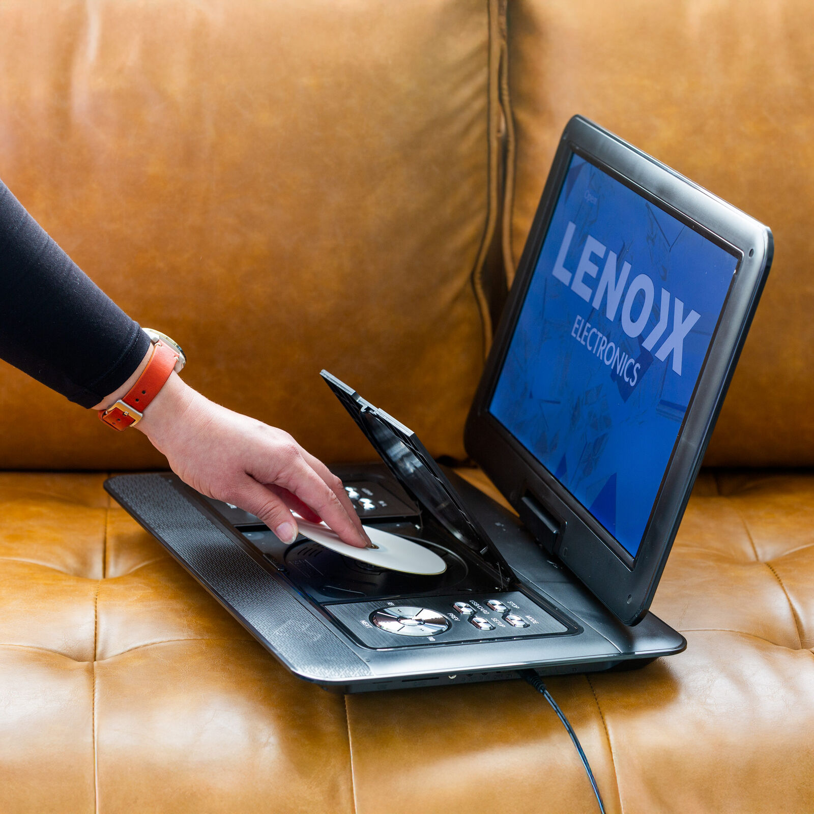 15.4" Swivel Portable DVD Player & Screen, Rechargeable Entertainment — image 2