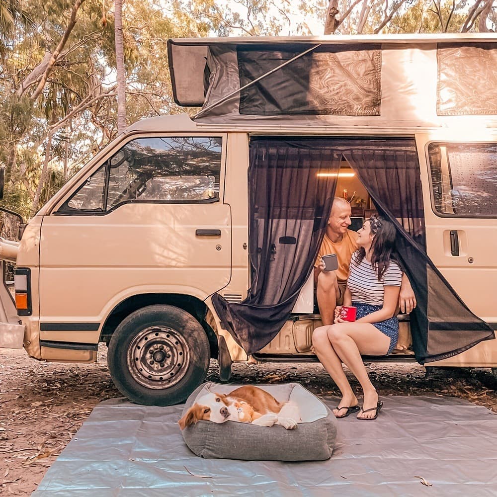Magnetic car trunk mosquito net 210X165cm, compatible with most vehicles for ventilation and insect protection, camping and fishing — image 5