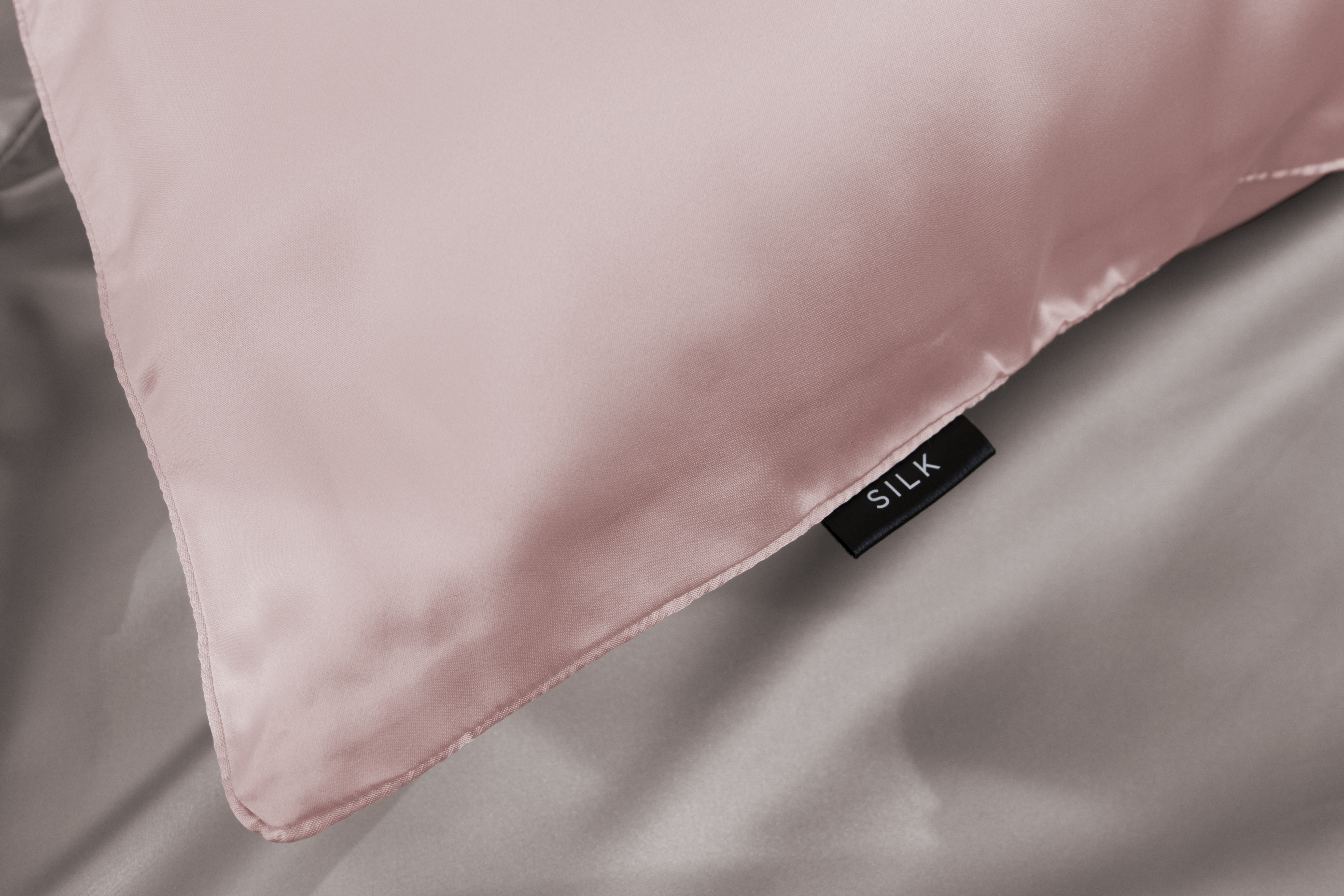 Soft Pink SILK PILLOWCASE - 51 × 76CM — image 4