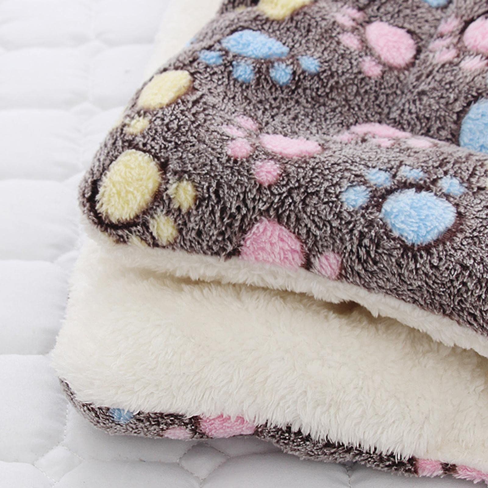 Cat Blanket, Ultra Soft Flannel, 12.59x9.84in, Suitable for Small Breeds long fibers are soft, durable and machine washable — image 3