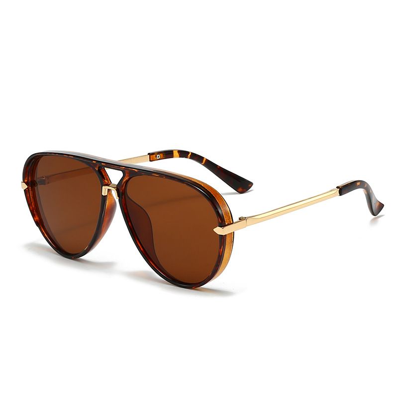 Brown Retro Aviator Sunglasses with UV Protection – Oversized PC + Metal Frame, Includes Black Case