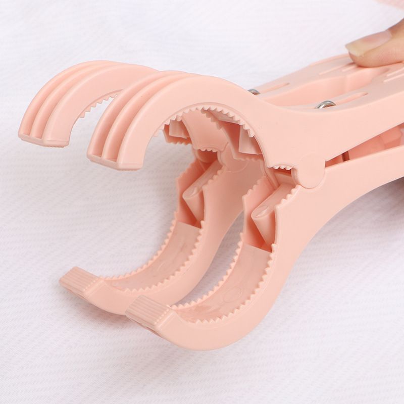3 Pack Beach Towel Clips, Clothes Pegs, Double Large Clothes Clips, Windproof Clips On The Beach and Sun Loungers, for Clothes — image 5