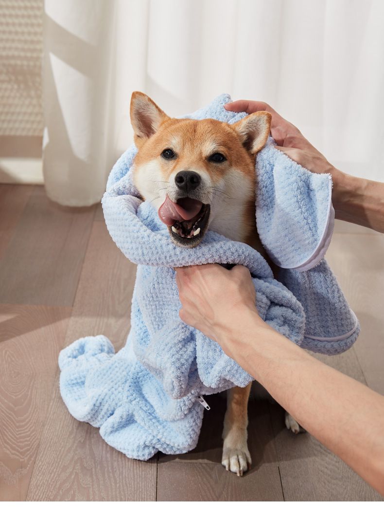 Pet Wearable Bathrobe Towel (Size S) - Quick-drying, absorbent full-body cover with hood and zipper, suitable for dog and cat grooming — image 4