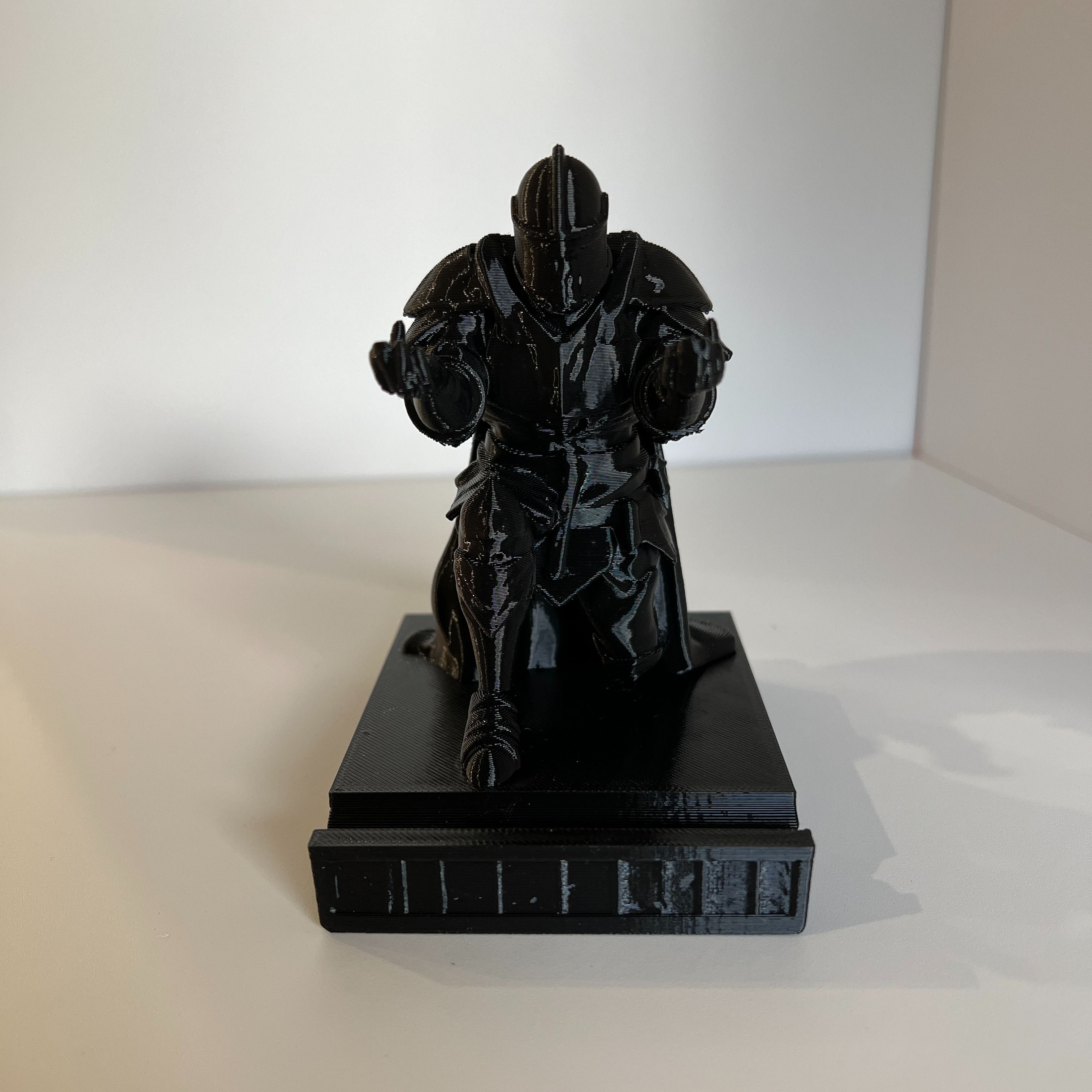 **Knight Sculpture Pen Holder: A Medieval Epic on Your Desk, Where the Pen Becomes a Sword, Blending Decorative Art with Practical Office Use** โ image 2