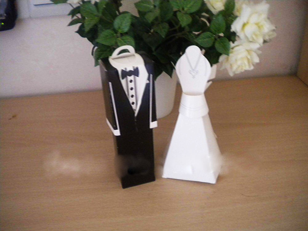 50 Pack of 25 Bride and 25 Groom Wedding Bridal Bomboniere Favor Candy Choc Almond Box - Kate Aspen Design โ image 4