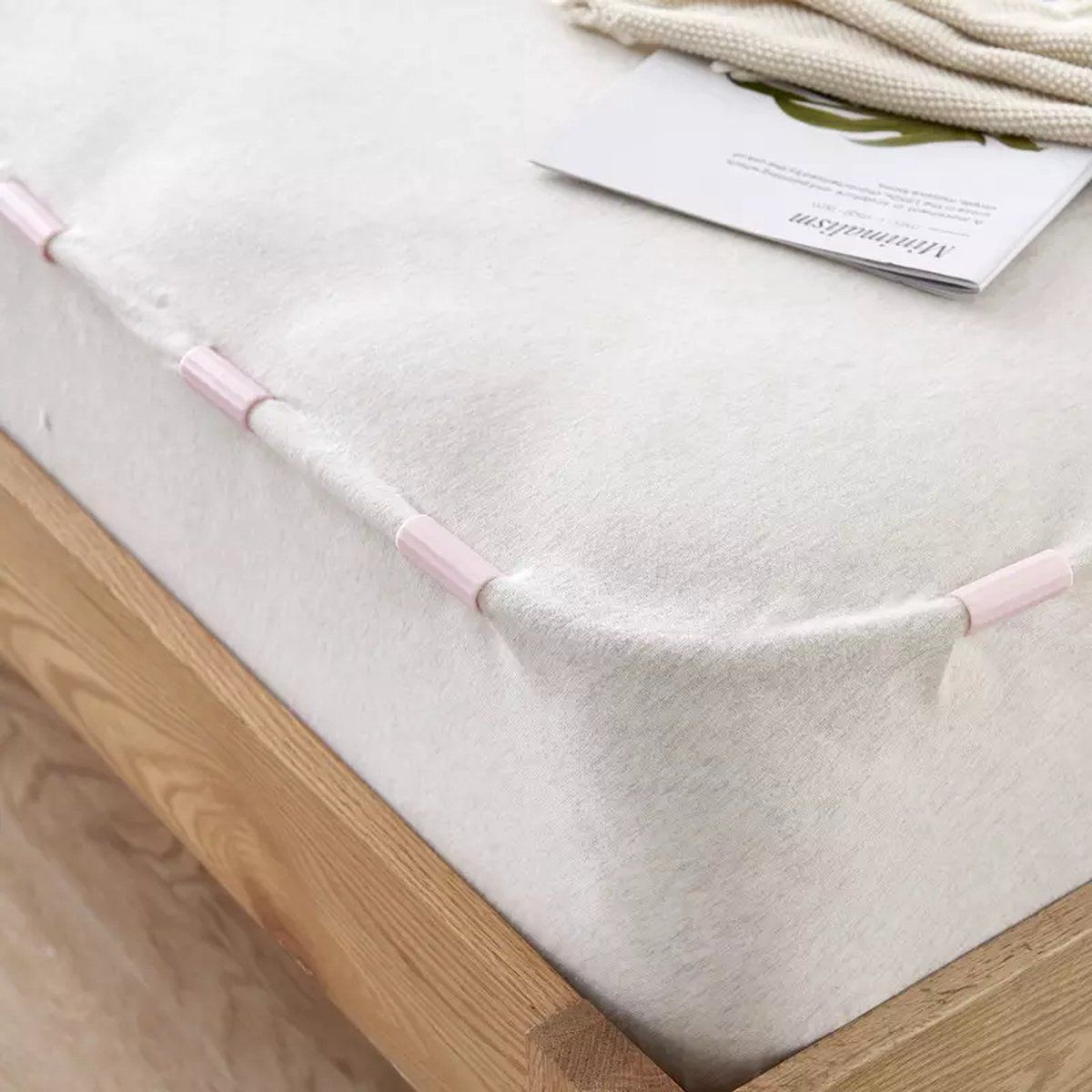 12-Pack Bed Sheet Clips, White Mattress and Duvet Fasteners for Securing Corners — image 3