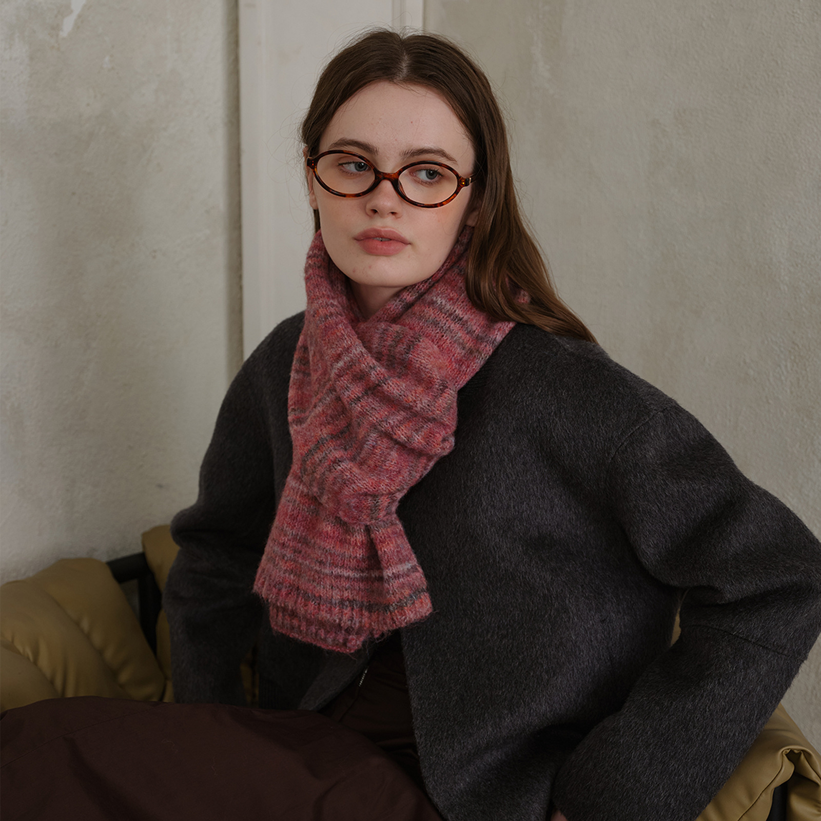 Borwn Vintage Wool-Blend Knit Scarf - Warm and Stylish for Men and Women — image 4