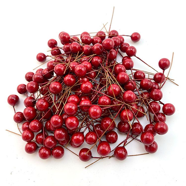 300PCS Artificial Holly Berries, Mini 10 mm Fake Berries Decor on Wire for Christmas Tree Decorations Flower Wreath DIY Craft(Red) — image 5