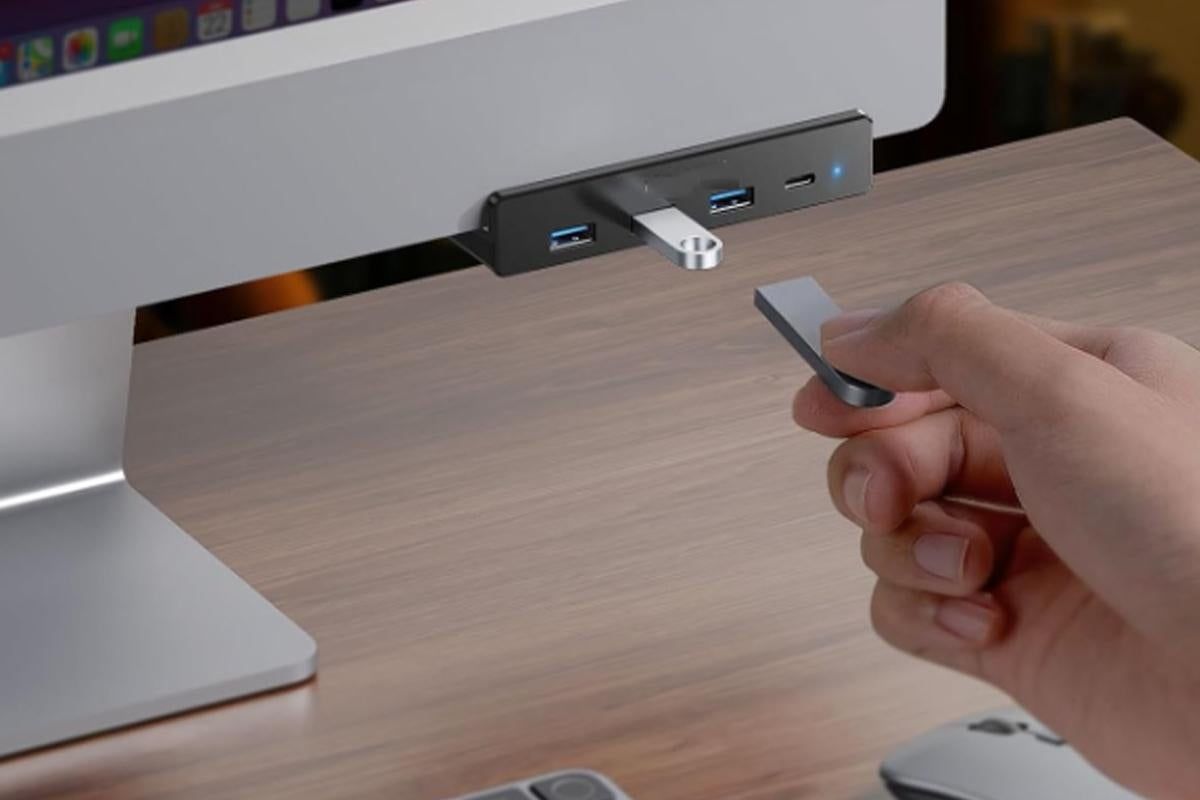 USB Hub 3.0 Aluminum 4-Port USB Adapter with 3 USB-A Data Ports for Monitors Desks - Black โ image 3