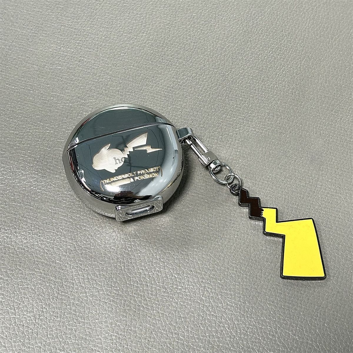 Laser Engraved HAPPY Bear + Matching Keychain + Necklace AirPods 1 โ image 6