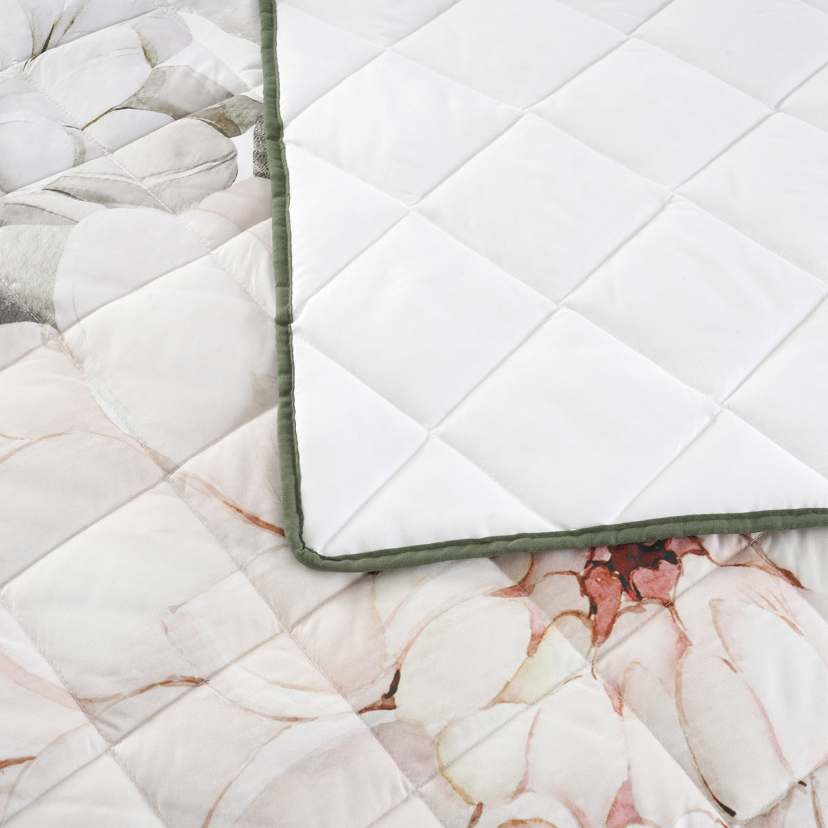 Bianca Giselle White Polyester Printed Floral Coverlet Set Super King โ image 5
