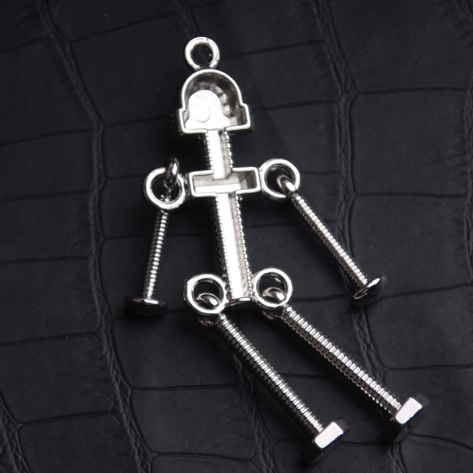 Unique Gothic Skull Skeleton Charm Keychain for Women Men Halloween Thanksgiving Christmas Gifts It's very unique — image 4