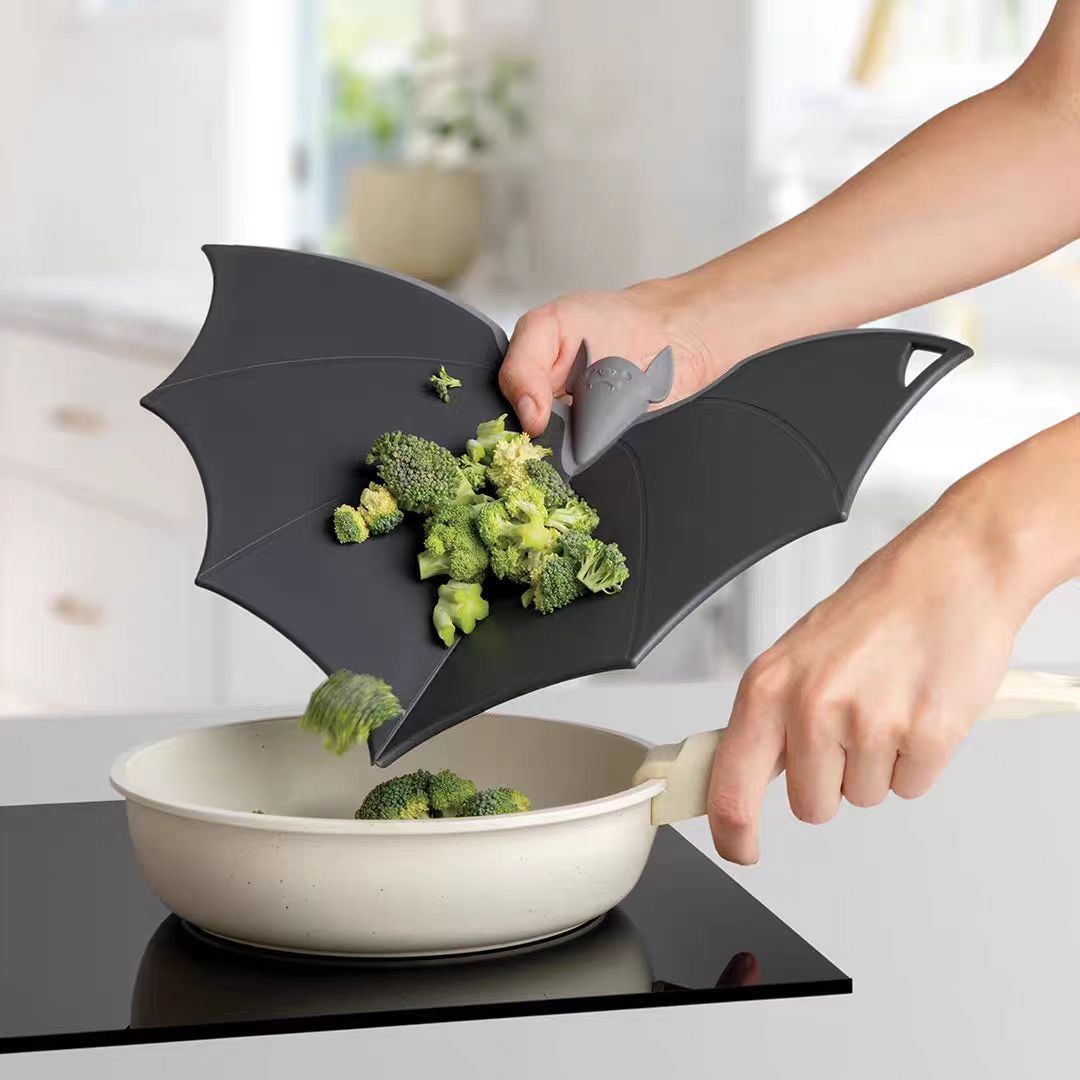 Halloween Bat-Shaped Silicone Cutting Board: Flexible, Heat-Resistant, and Perfect for Spooky Kitchen Prep and Festive Serving (Black) — image 6
