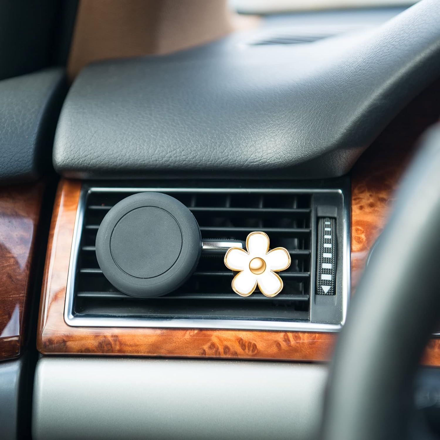 6 Pcs Daisy Flower Air Vent Clip Accessories Air Conditioning Outlet Clip Car Air Freshener Dashboard Accessories Charm Car Inter Decor(3 cm, 3.3 cm,Red — image 6