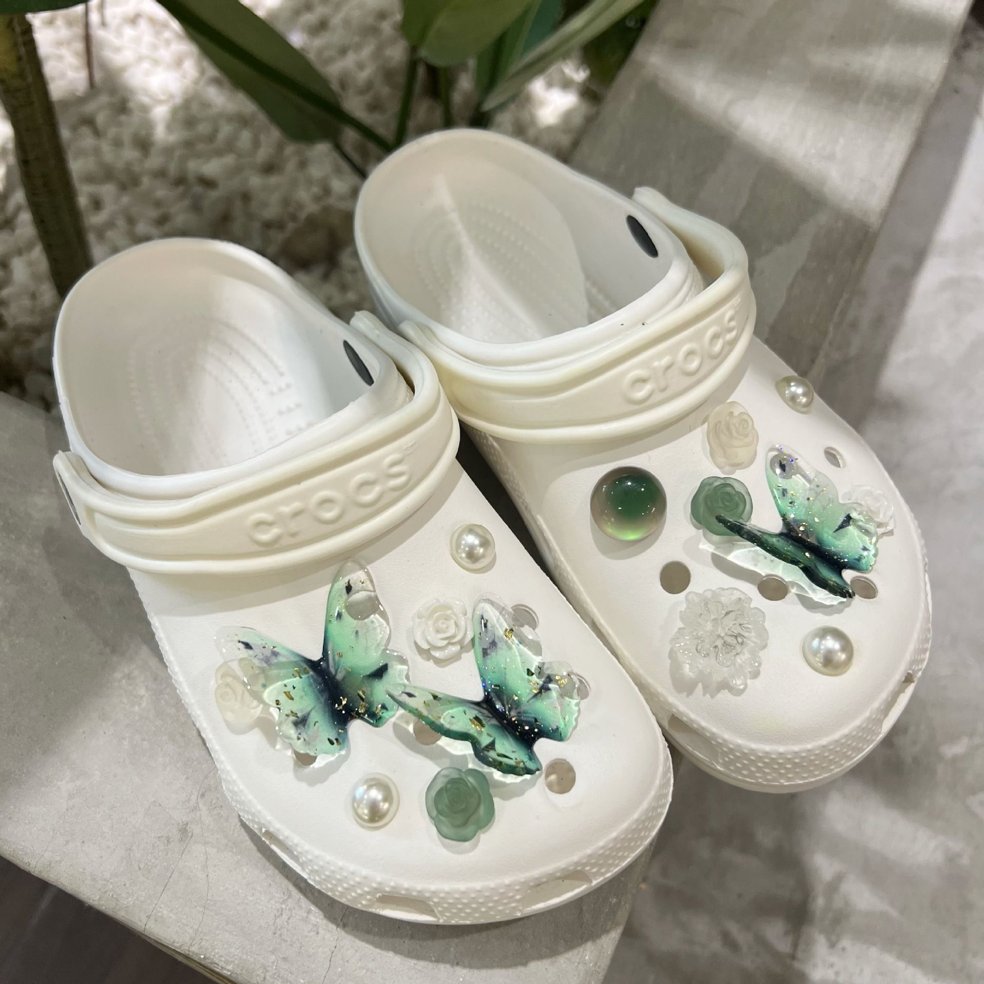 Butterfly Shoe Decoration Charms,Bling Shoe Accessories DIY Charms Chains for Women Clogs Sandals,Fashion Pearl Camellia Rose — image 3