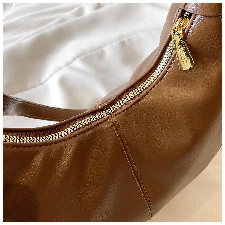 Black Vintage PU Leather Shoulder Bag - Women's Simple and Stylish Tote Bag for Commuting and Casual Use โ image 3
