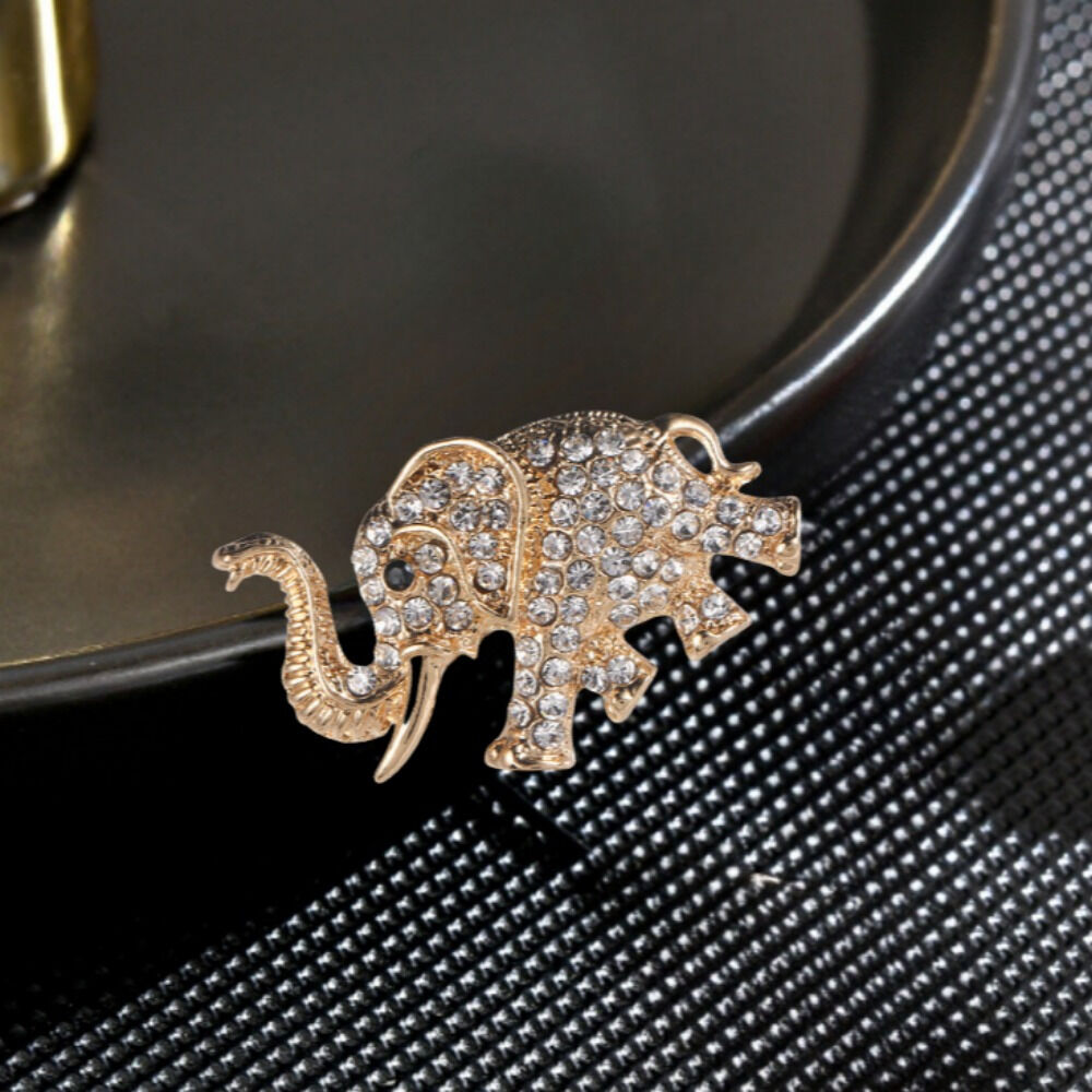 "Crystal Elephant" Elegant Brooch: A 3.6cm Lightweight Silhouette Carrying Auspicious Wisdom, Sparkling Crystals Adorning Daily Wear and Celebratory Elegance — image 4