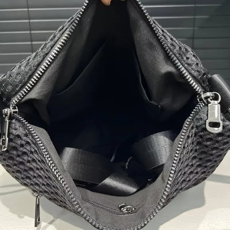 Women's fashionable mesh-paneled crossbody bag, large-capacity lightweight mesh travel vacation sports bag โ image 5