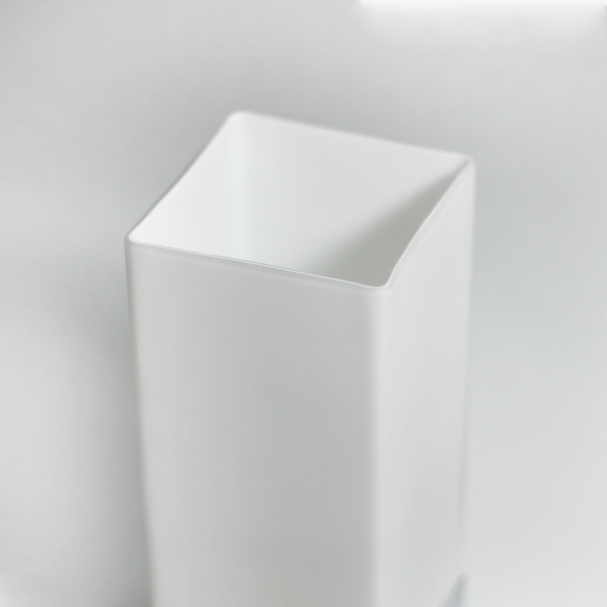 Jessica Rectangle Touch Lamp with USB Port โ image 4