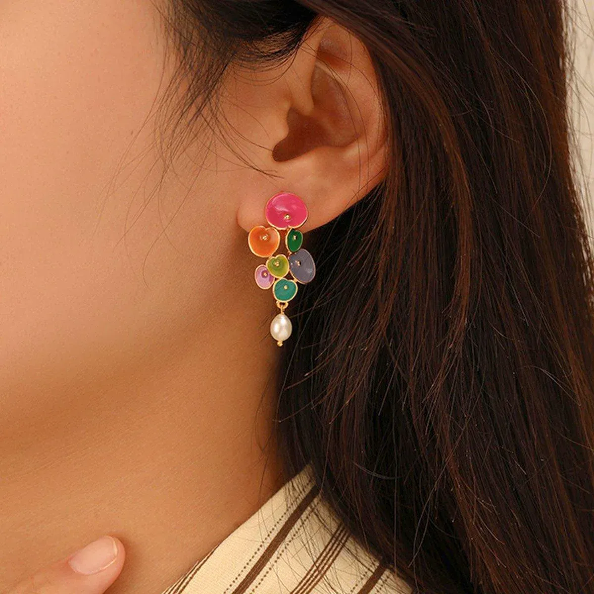 Vintage Long Pearl Coloured Earrings Elegant Matching Jewelry Women Fashion — image 4