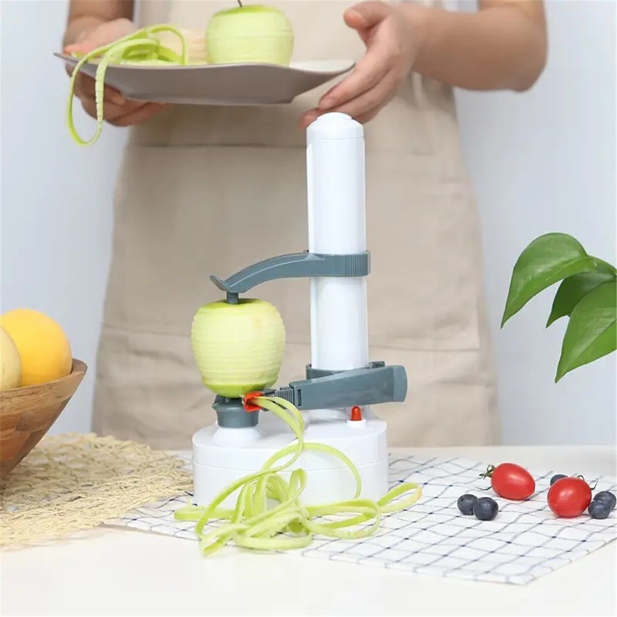 Electric Potato Peeler for Kitchen Vegetable Peelers for Zucchini Carrot Automatic Potato Peeler Electric Peeler Fruit Peeler for Apples Orange Mango — image 4